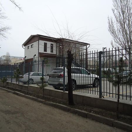 Hotel Tumar Biškek Exteriér fotografie